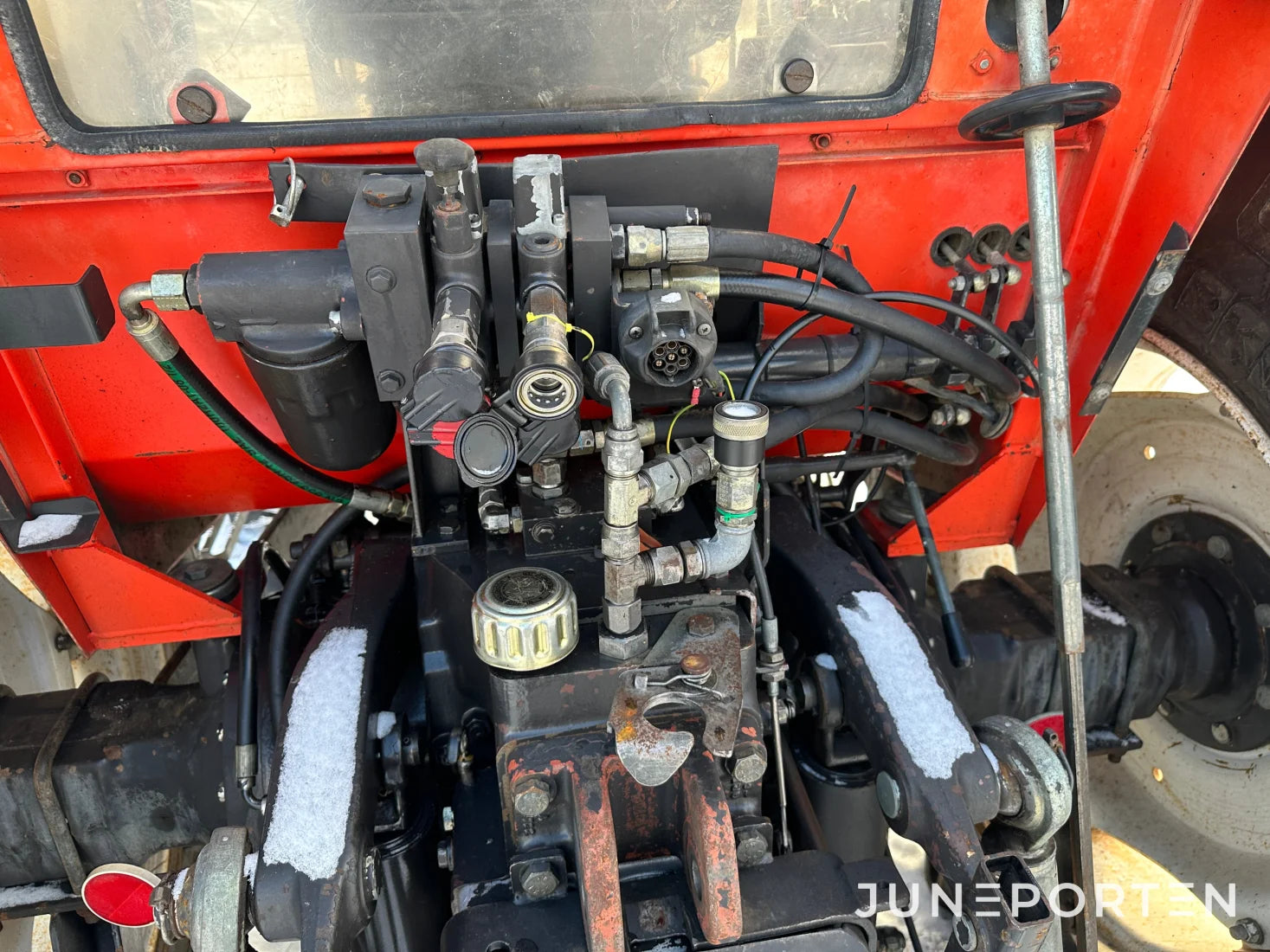 Valmet 605-4 med lastare