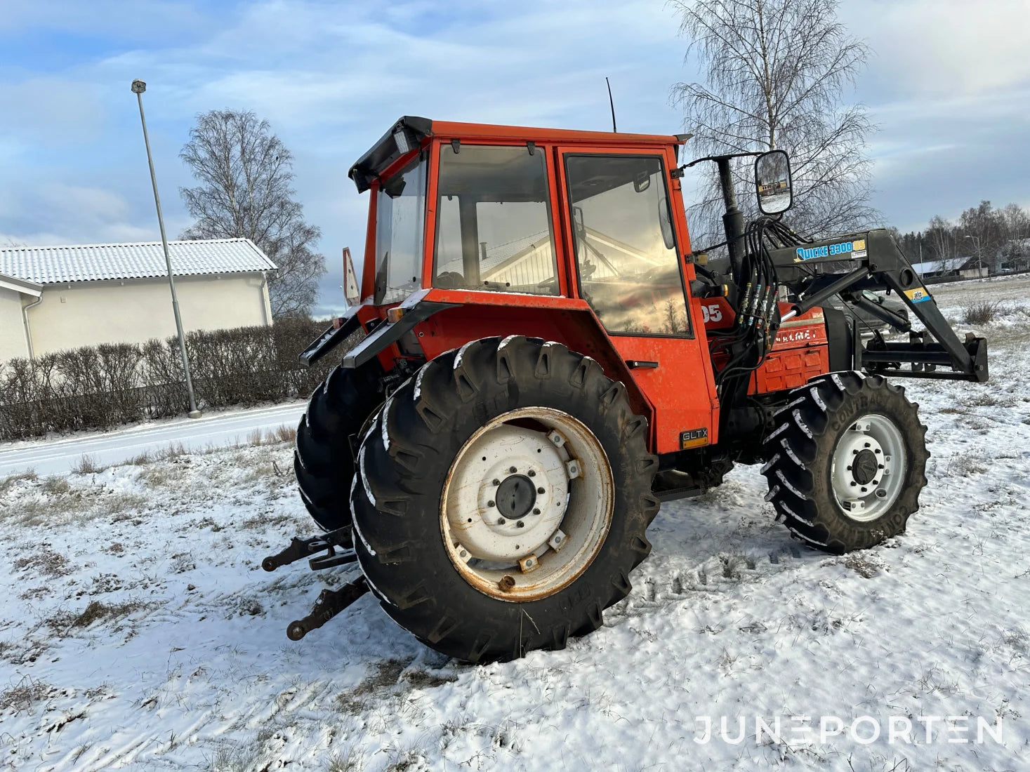 Valmet 605-4 med lastare