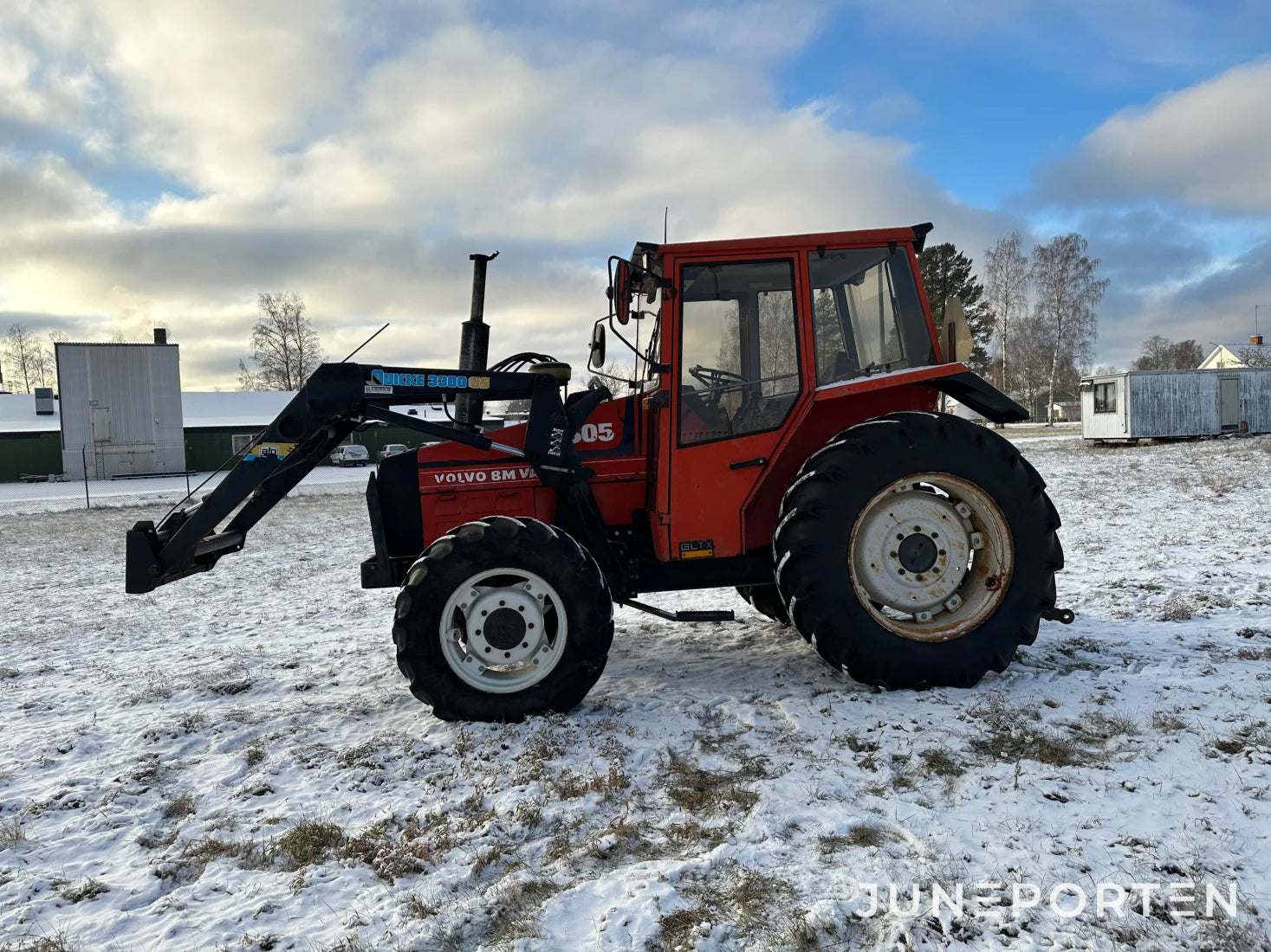 Valmet 605-4 med lastare