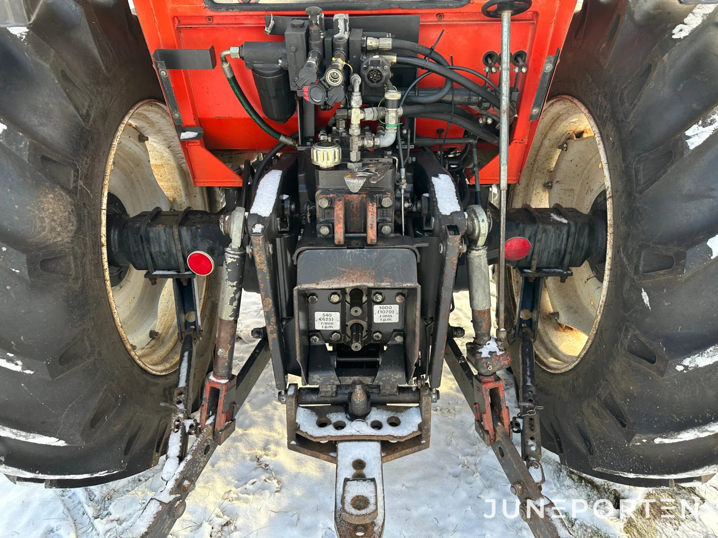 Valmet 605-4 med lastare