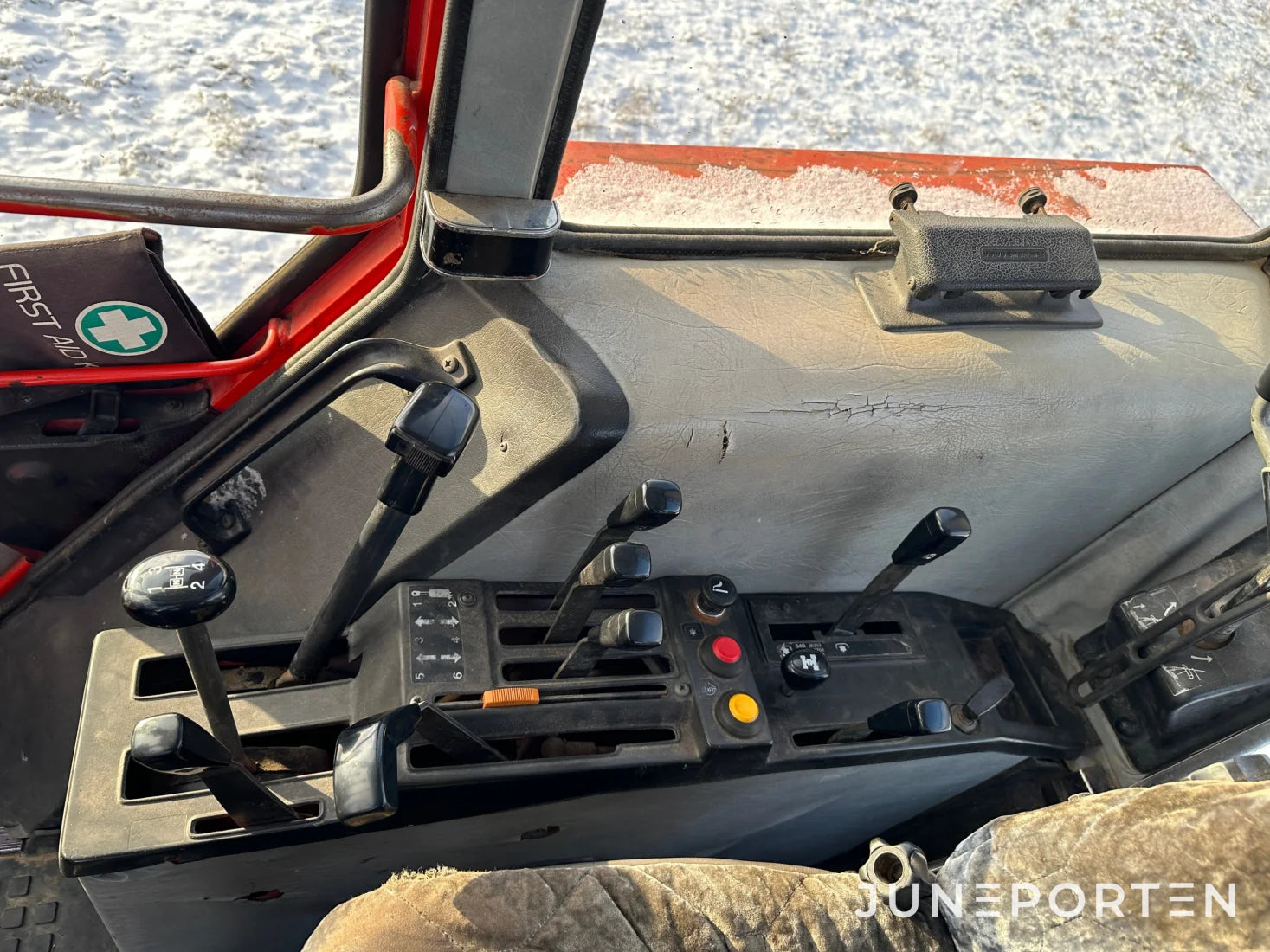 Valmet 605-4 med lastare