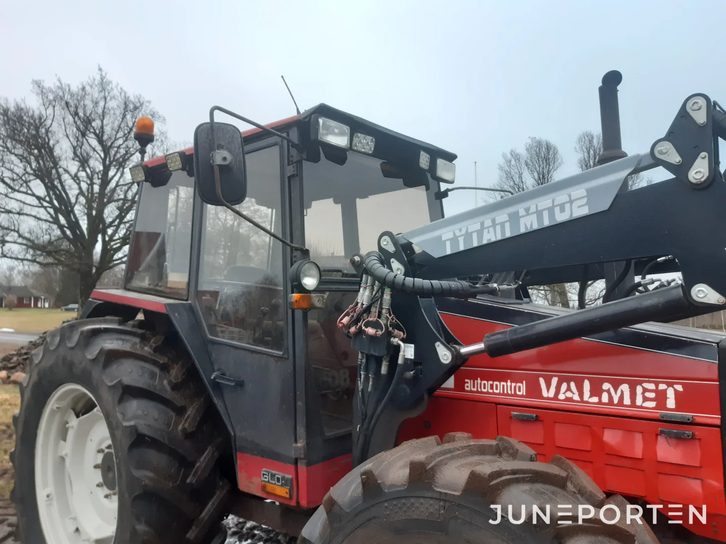 Valmet 805 med lastare