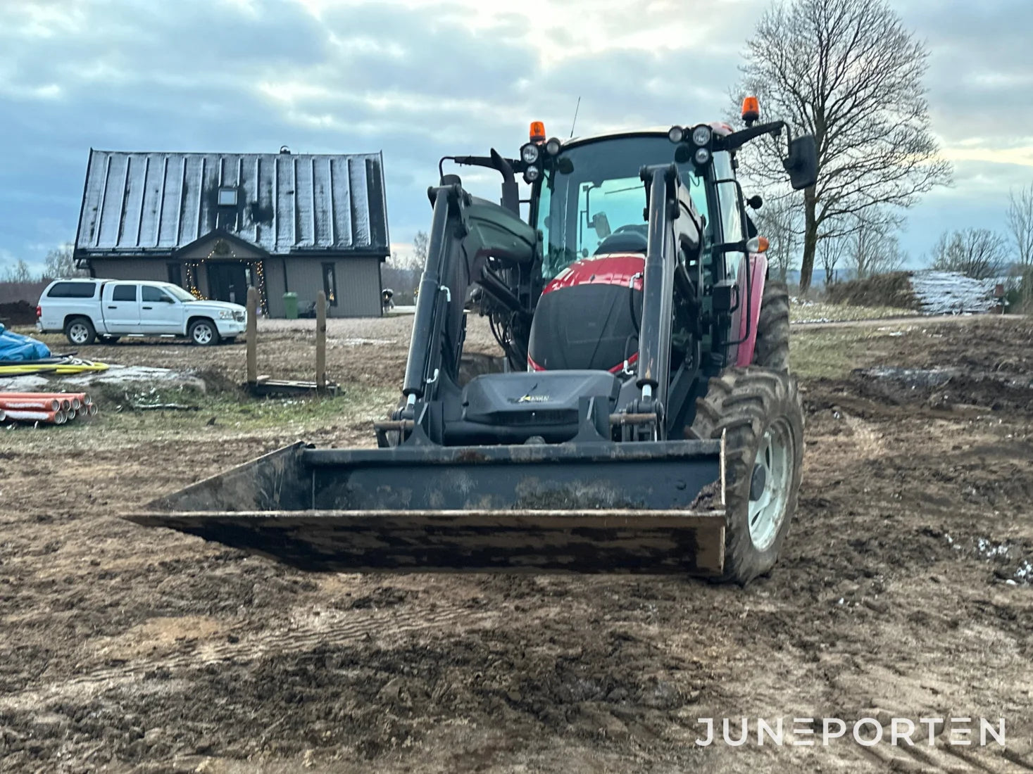 Valtra A134 med lastare