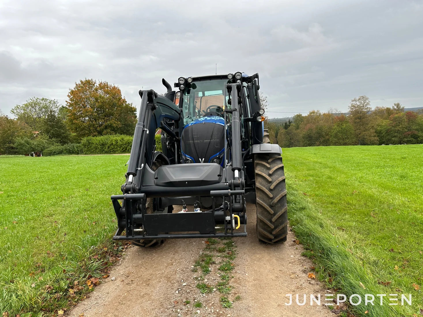 Valtra N 104 Hitech 5 med lastare