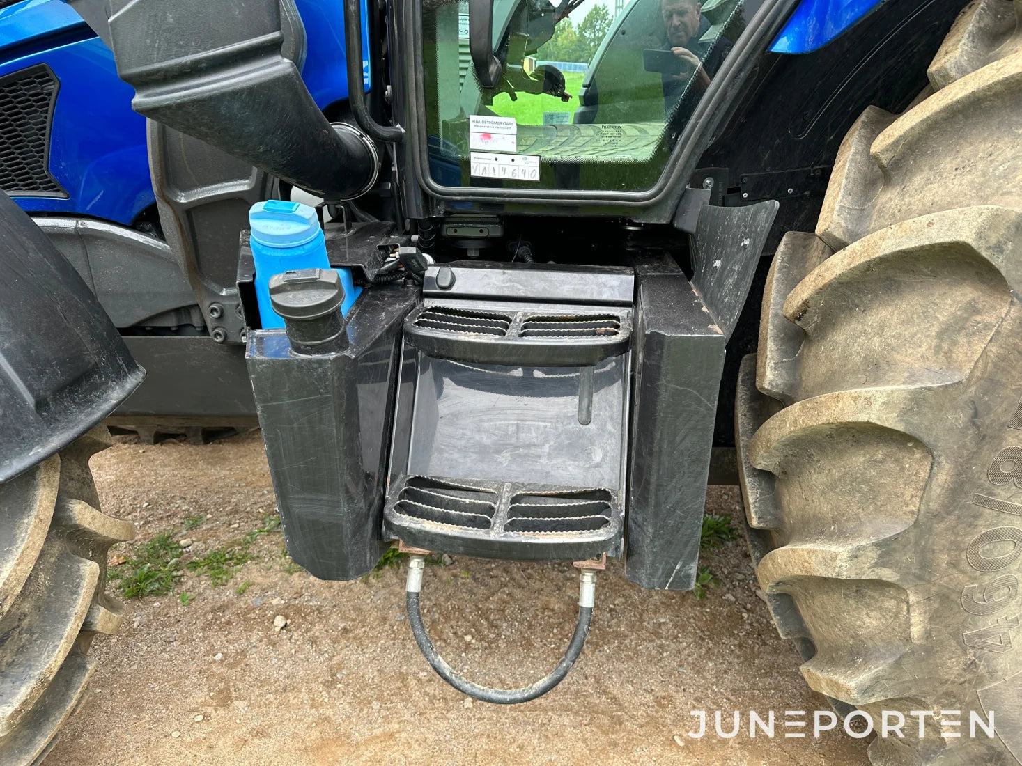 Valtra N 104 Hitech 5 med lastare