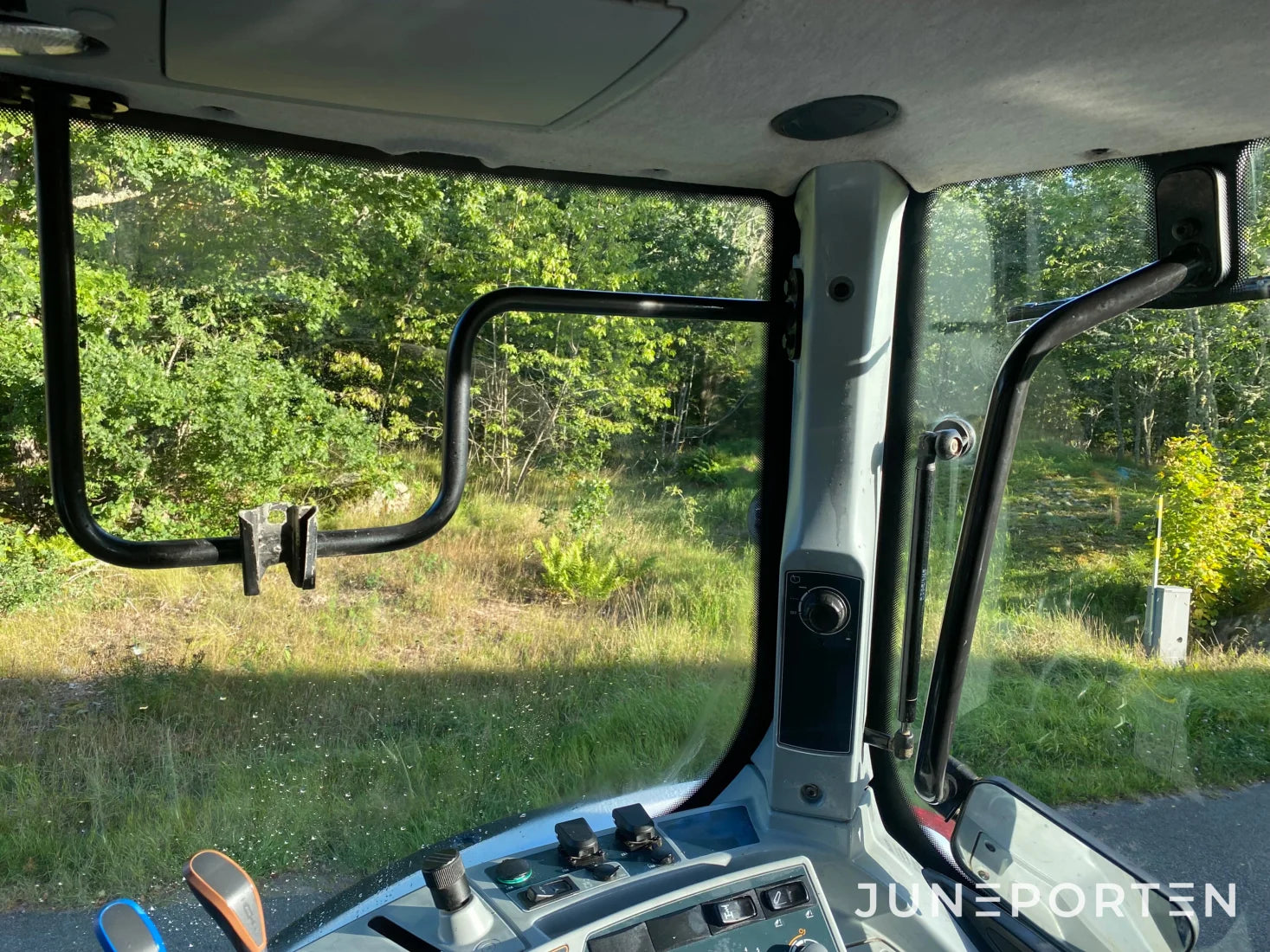 Valtra N 114 med lastare