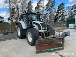 Valtra N142 Versu med lastare & frontlyft