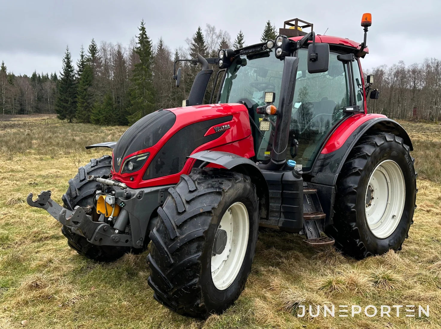 Valtra N174