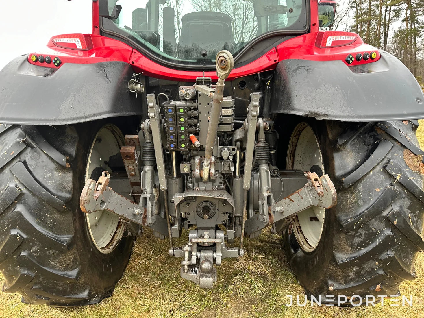 Valtra N174