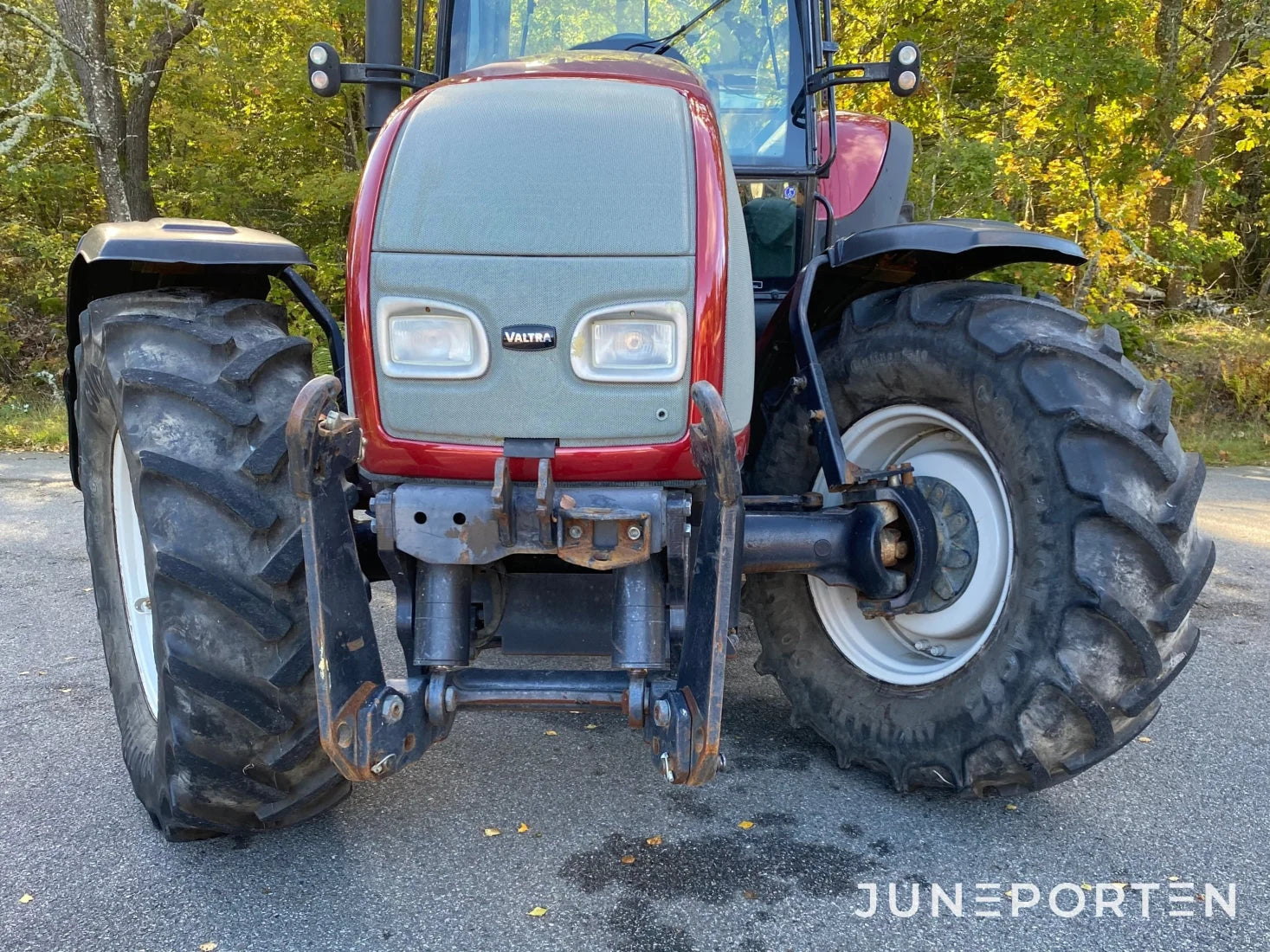 Valtra T160 med frontlyft
