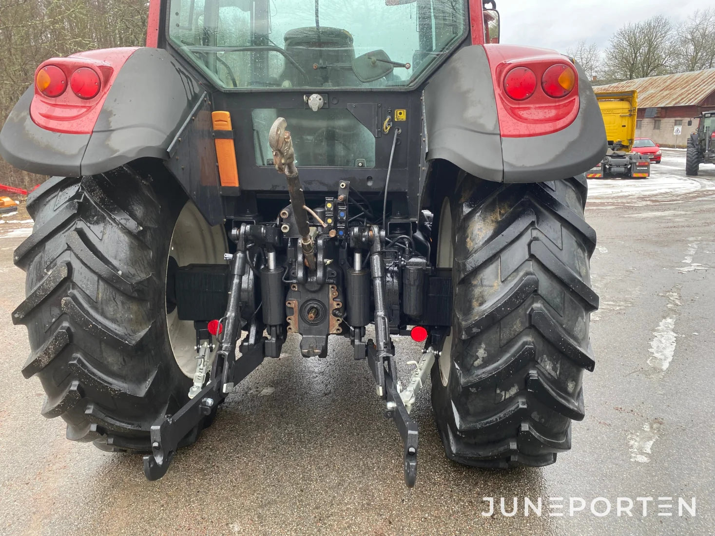 Valtra T160 med frontlyft