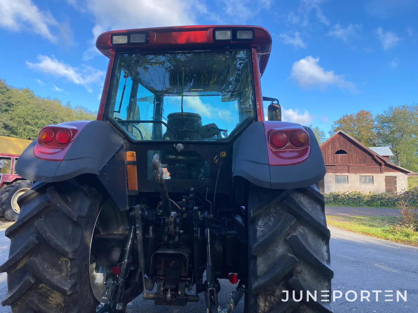 Valtra T160 med frontlyft