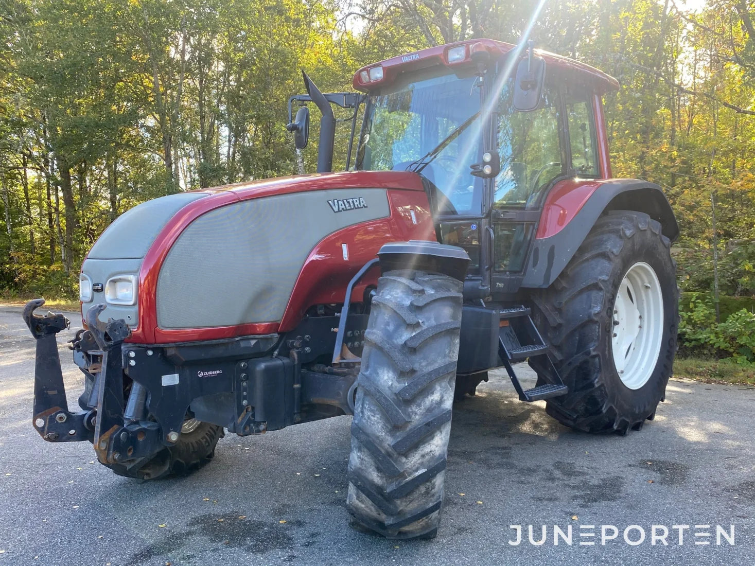 Valtra T160 med frontlyft