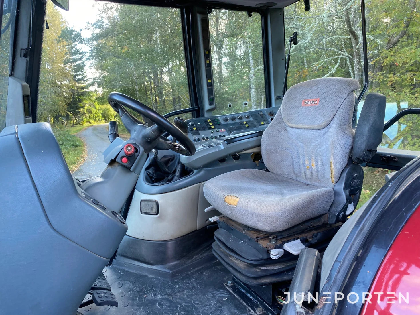 Valtra T160 med frontlyft