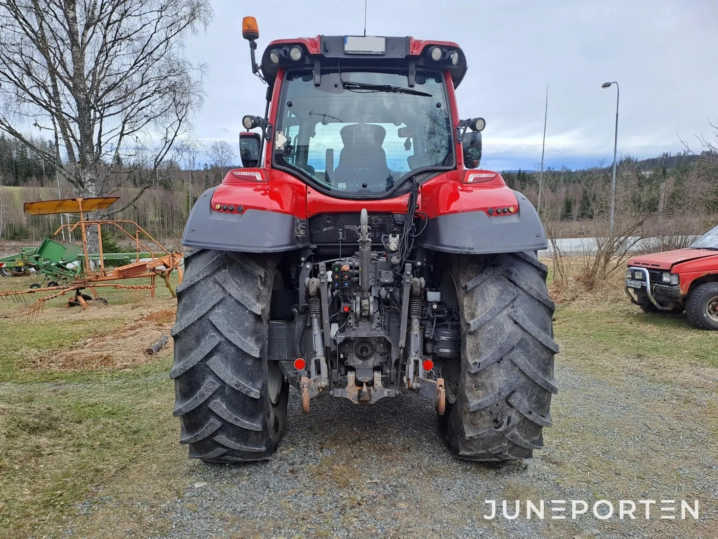 Valtra T174E med lastare