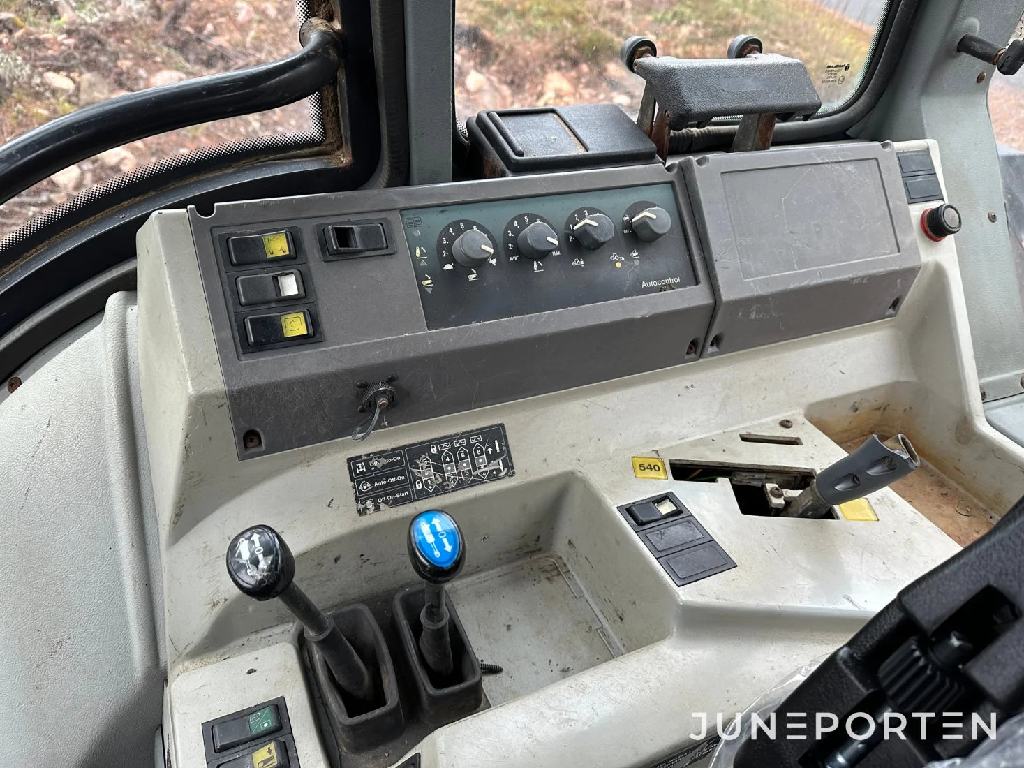 Valtra Valmet 6350