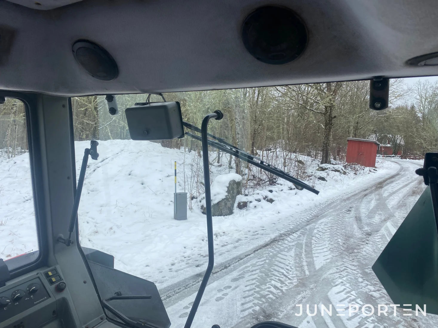 Valtra Valmet 6750 med lastarfäste