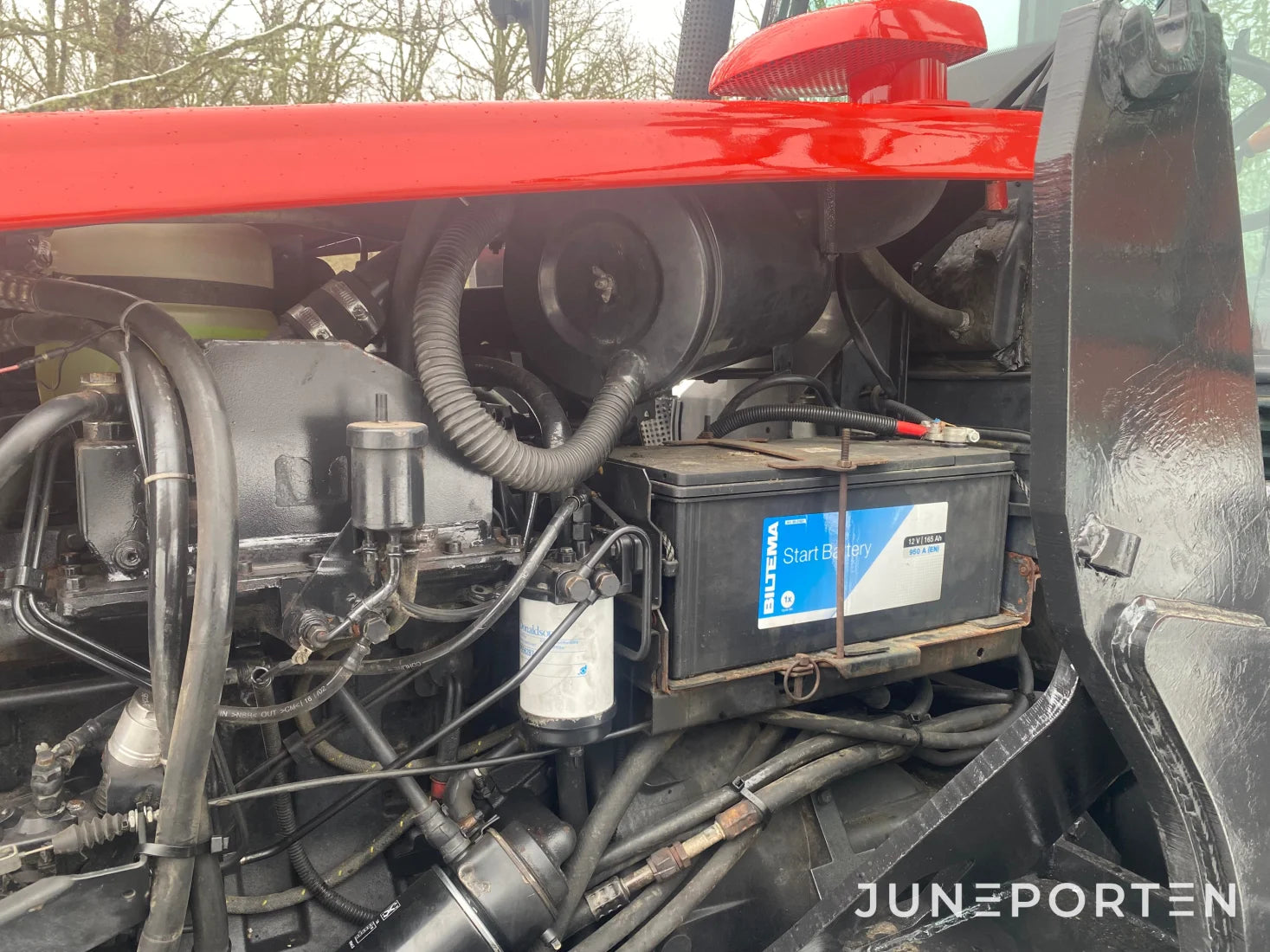 Valtra Valmet 6750 med lastarfäste
