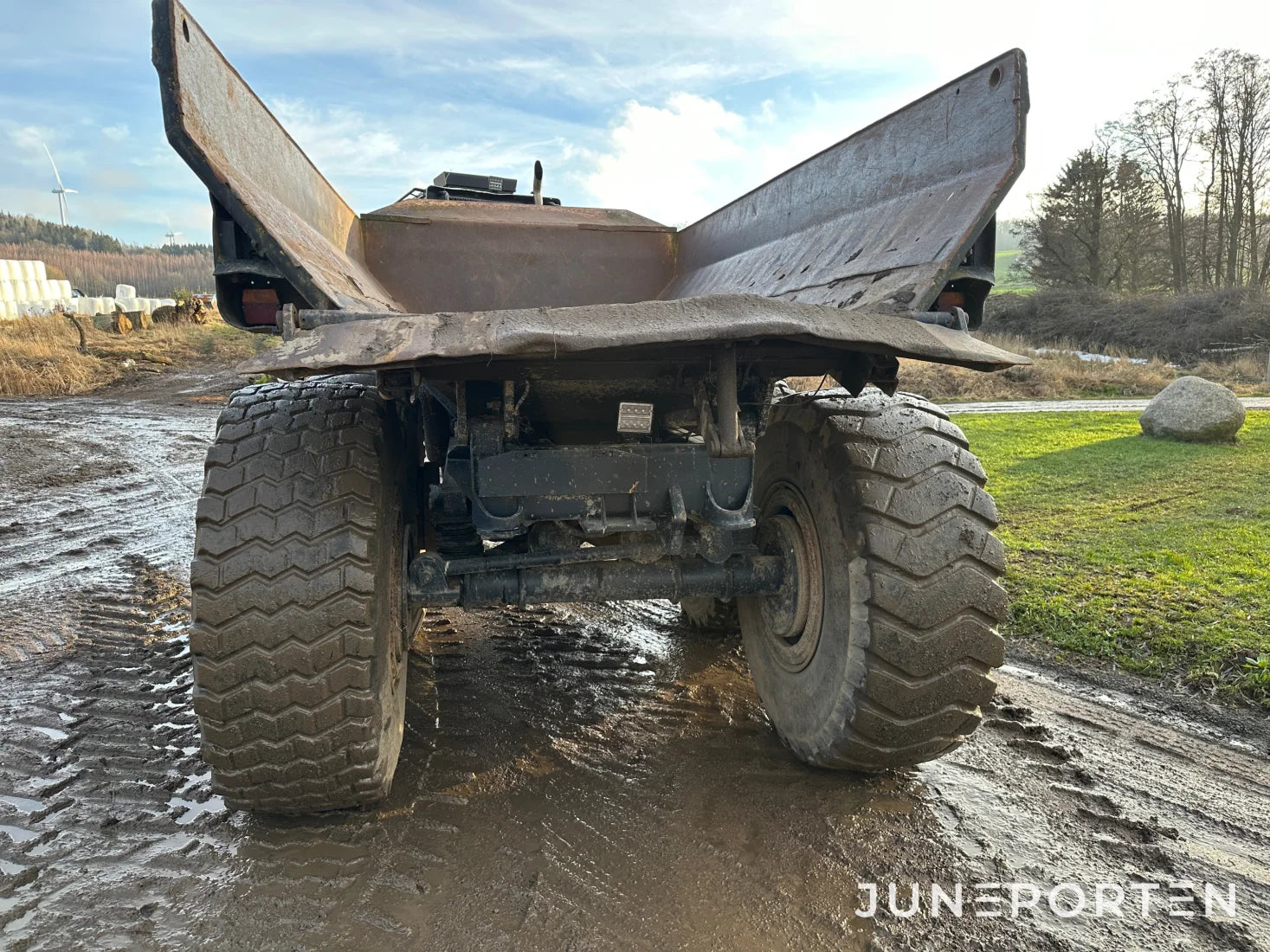 Dumper Volvo BM 860