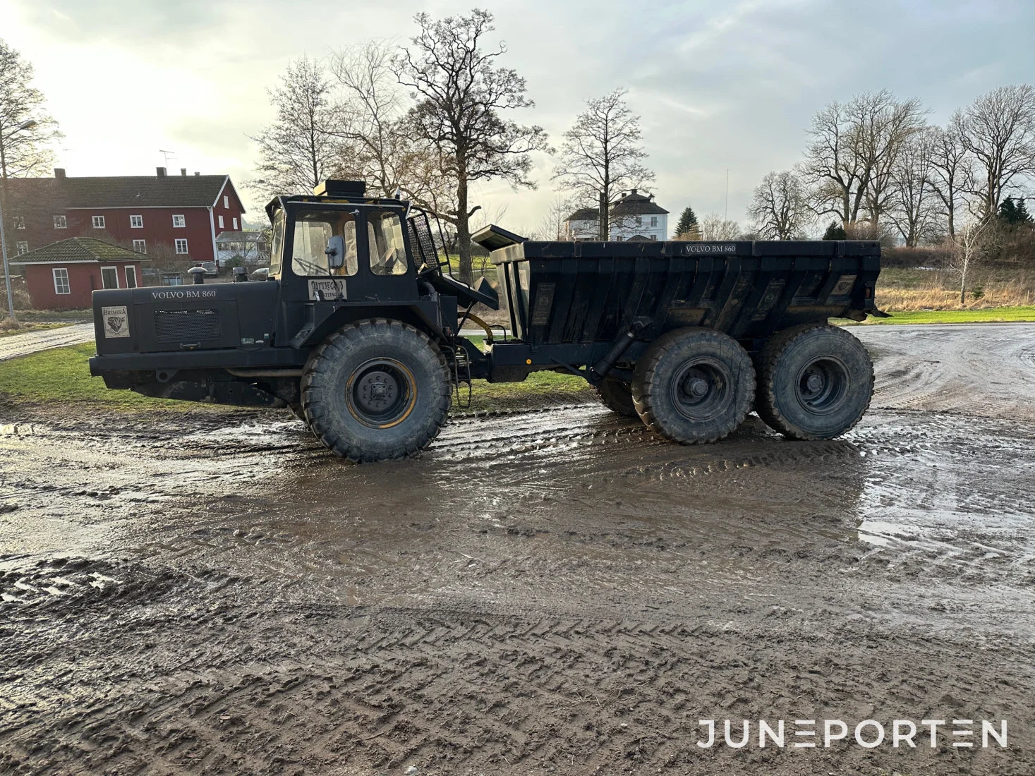 Dumper Volvo BM 860