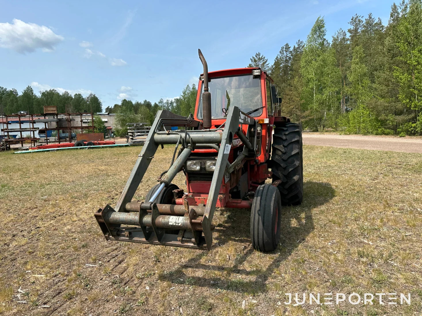 Volvo BM 2250 med lastare & skopa