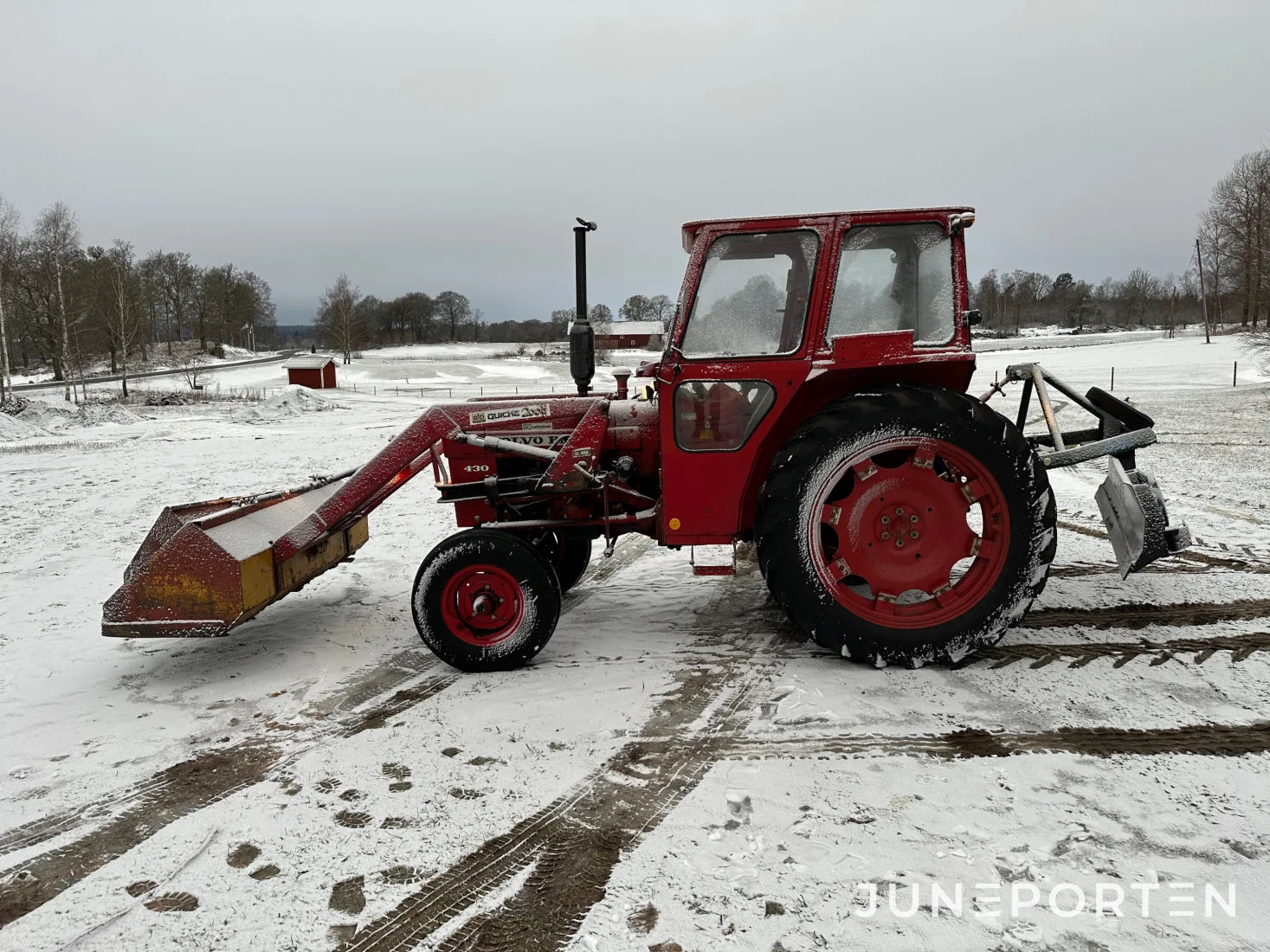 Volvo BM 430 med lastare & skopor