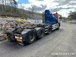 Volvo FM12 med lastväxlare & kran
