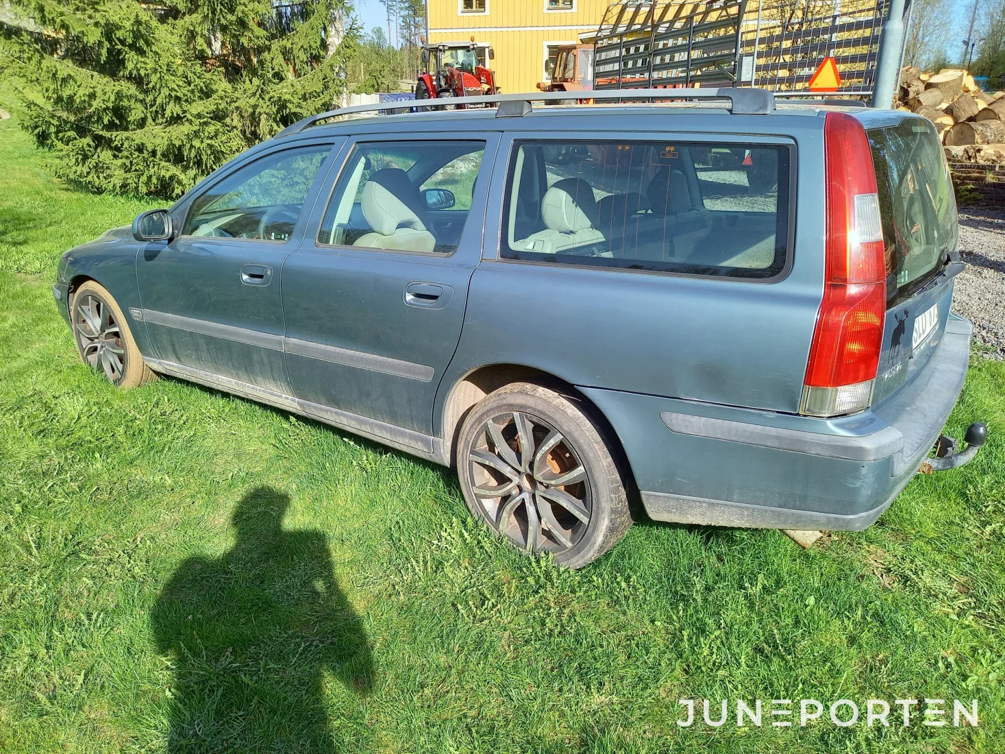 Volvo V70 2.4