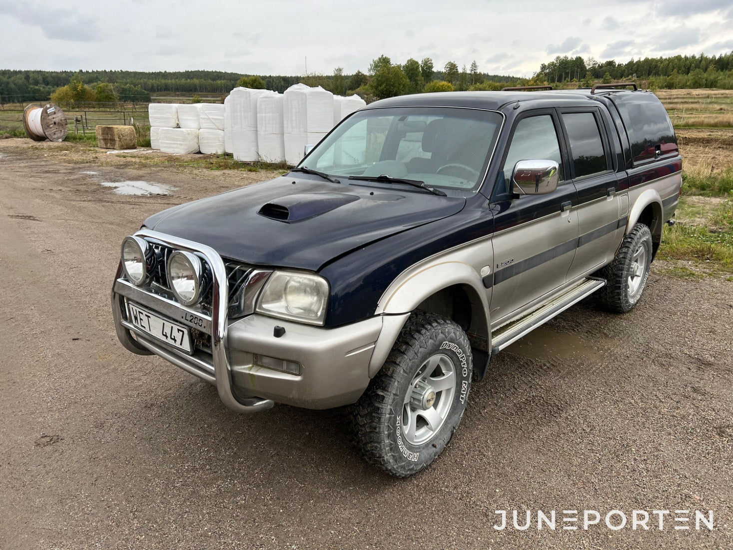 Mitsubishi L200 Double Cab 2.5 GL - 2004