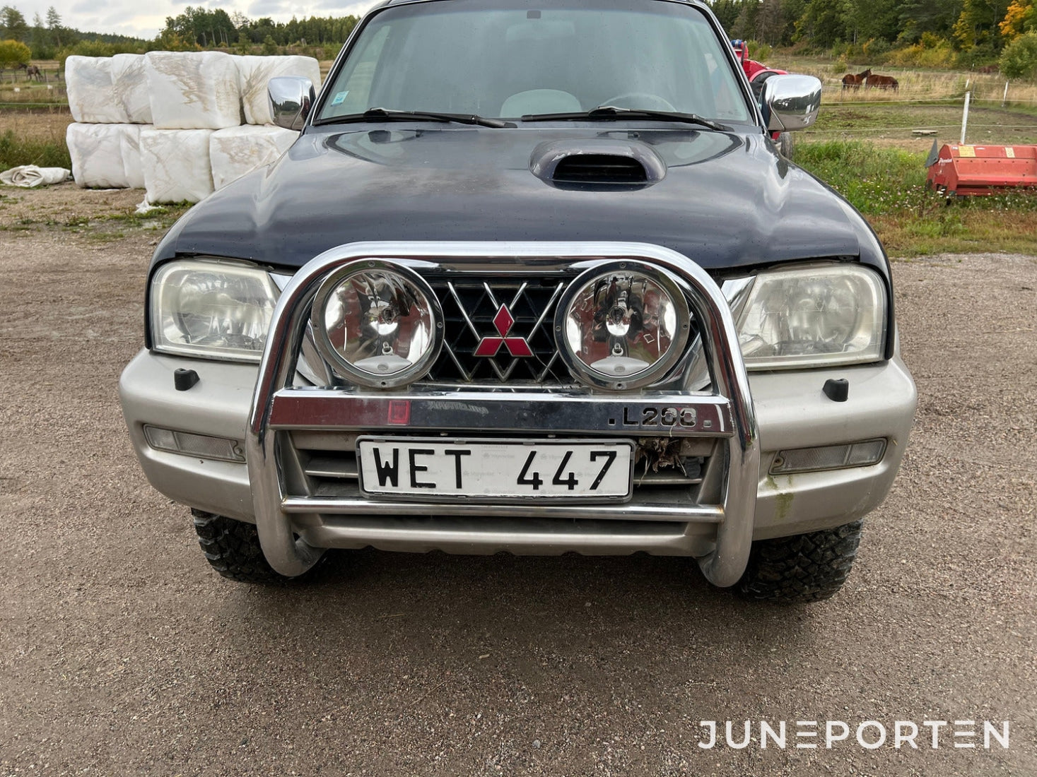 Mitsubishi L200 Double Cab 2.5 GL - 2004