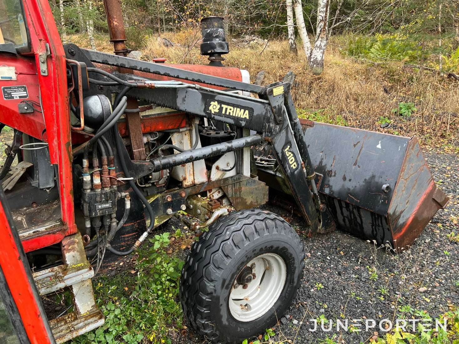 Massey Ferguson 575