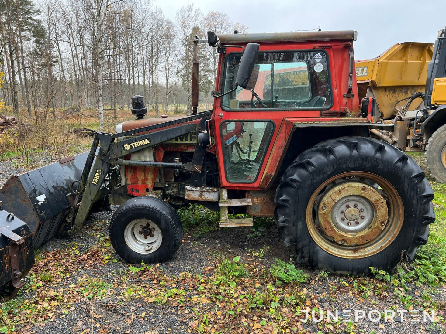 Massey Ferguson 575