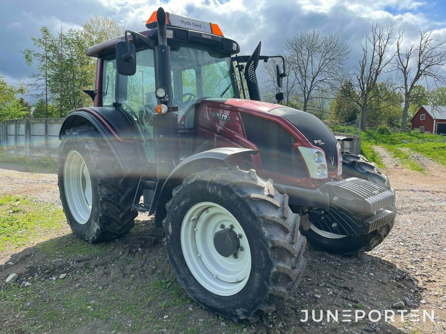 Valtra N123 Hitech 5 - 2014