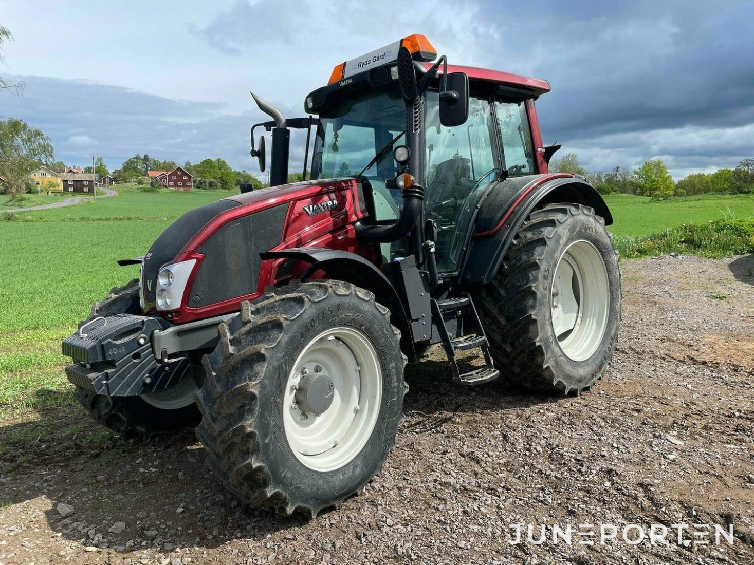 Valtra N123 Hitech 5 - 2014