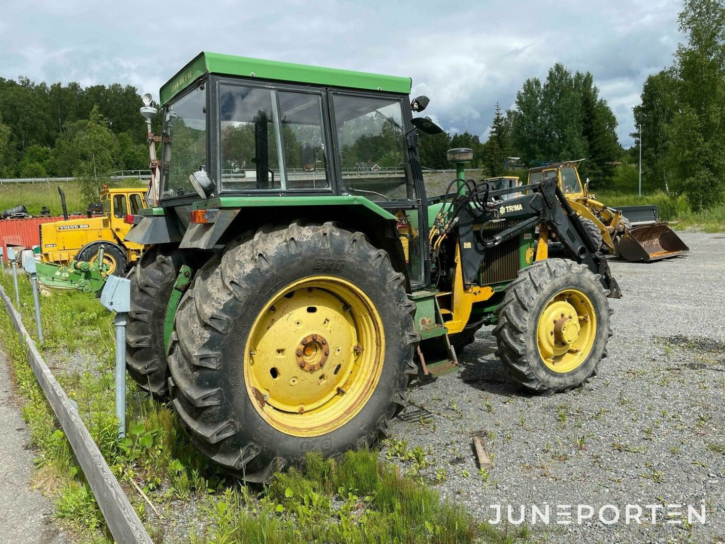 John Deere 3140 med lastare - 1980