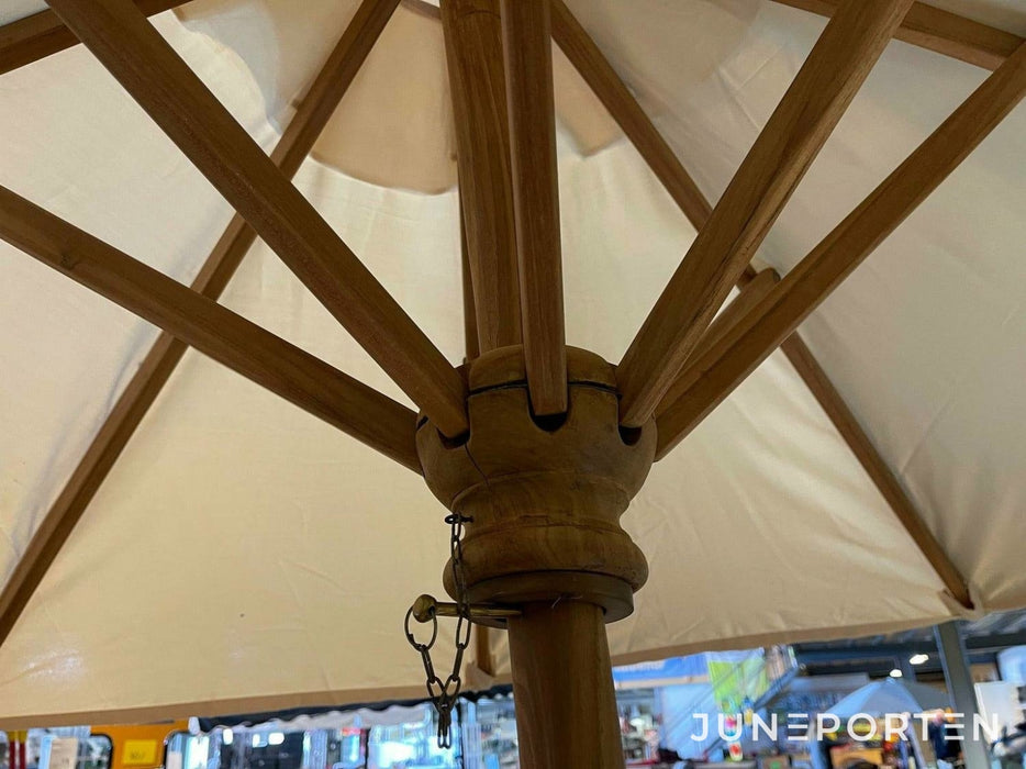 Bardisk med 4 stolar och parasol - Juneporten