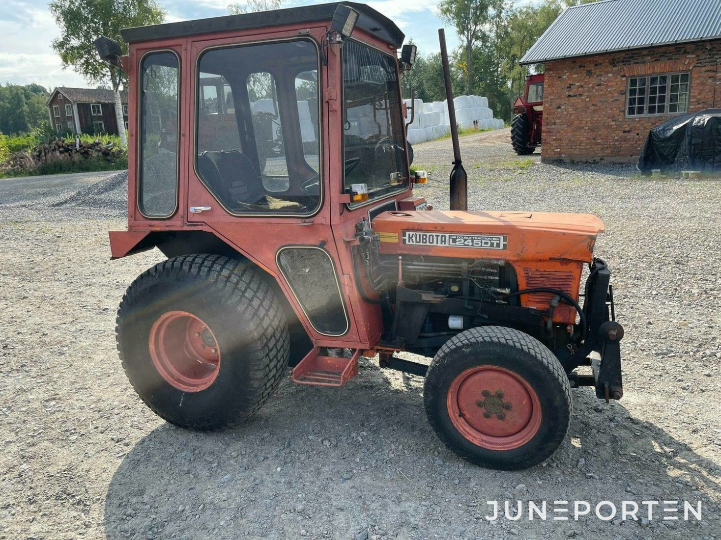 Kubota L 245 med lastare - 1984