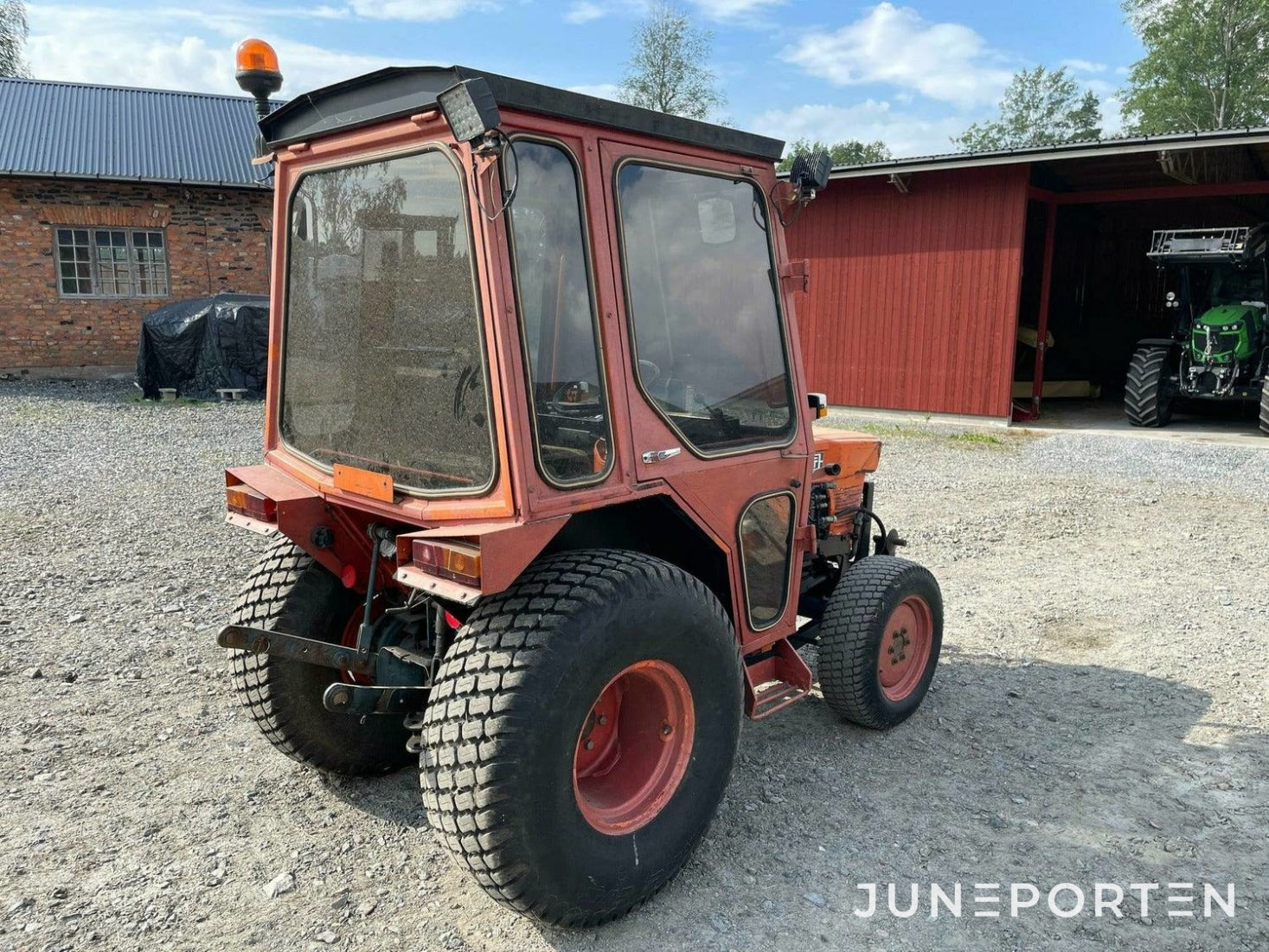 Kubota L 245 med lastare - 1984