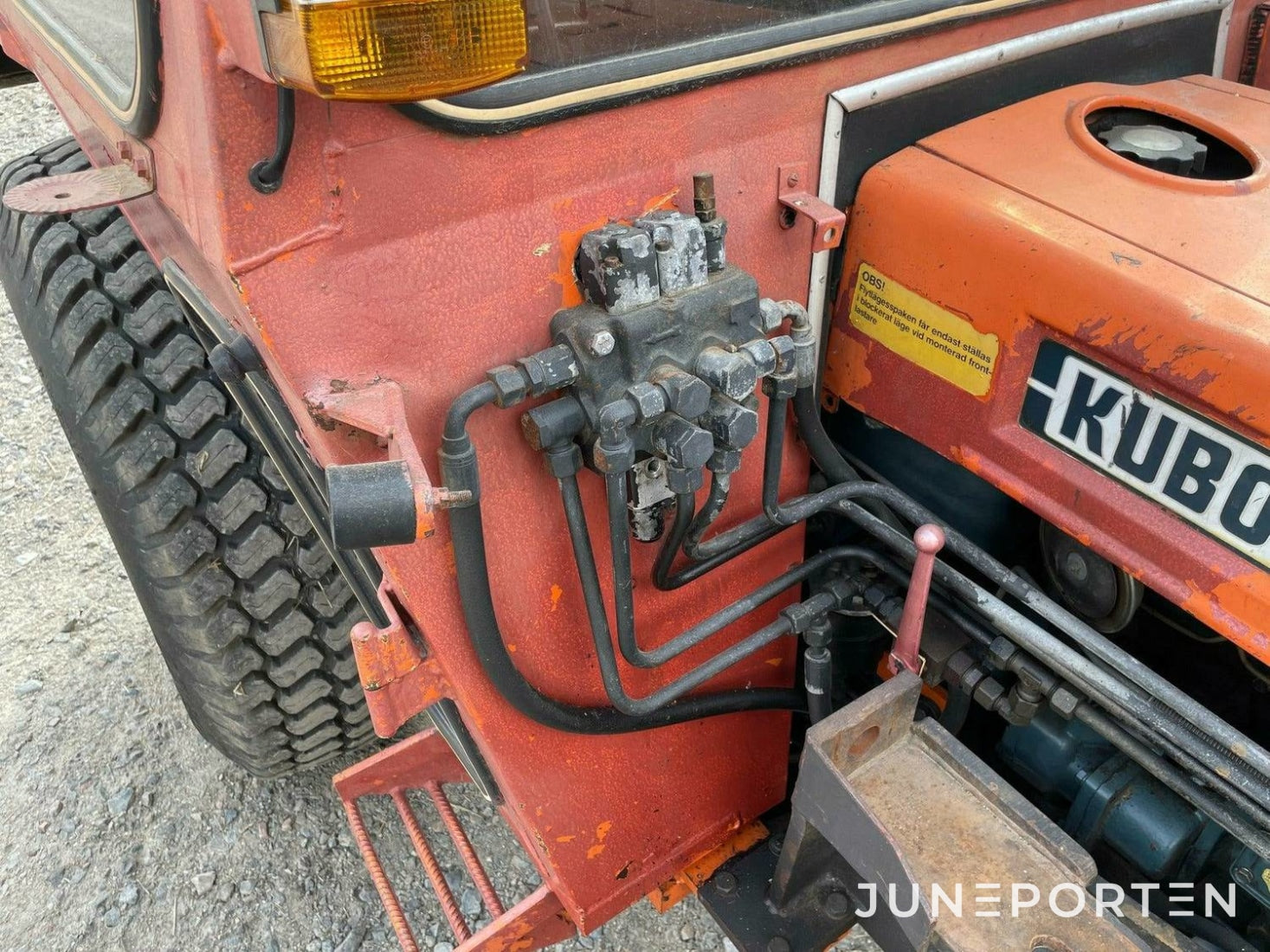 Kubota L 245 med lastare - 1984