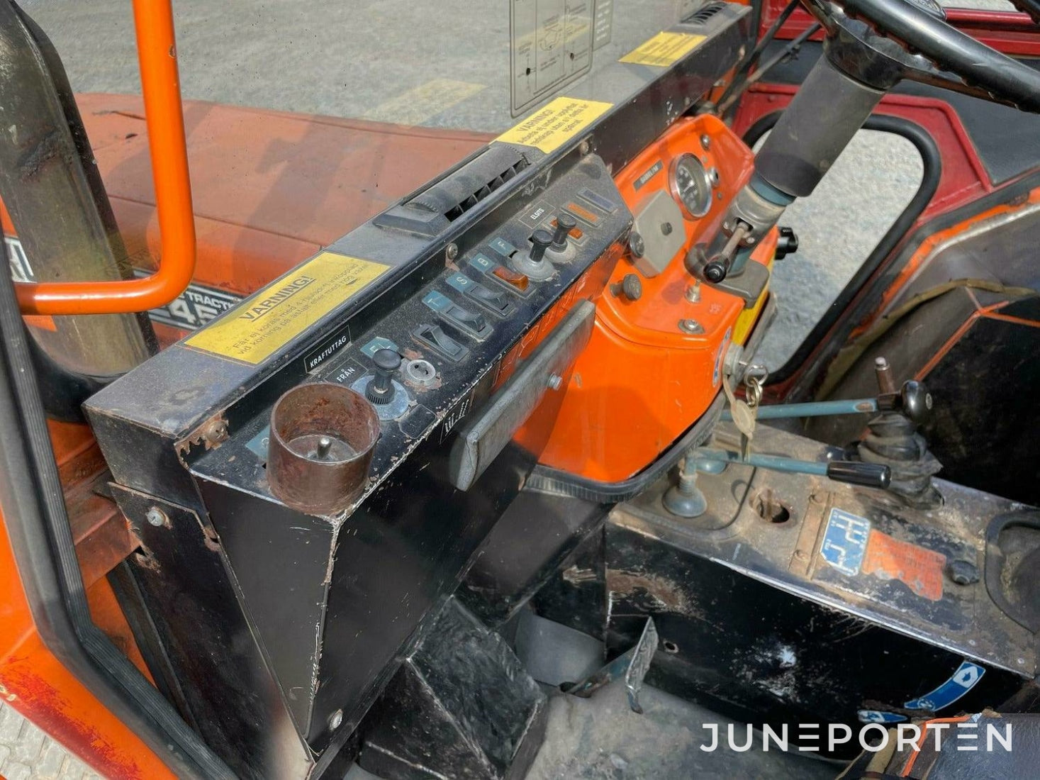 Kubota L 245 med lastare - 1984