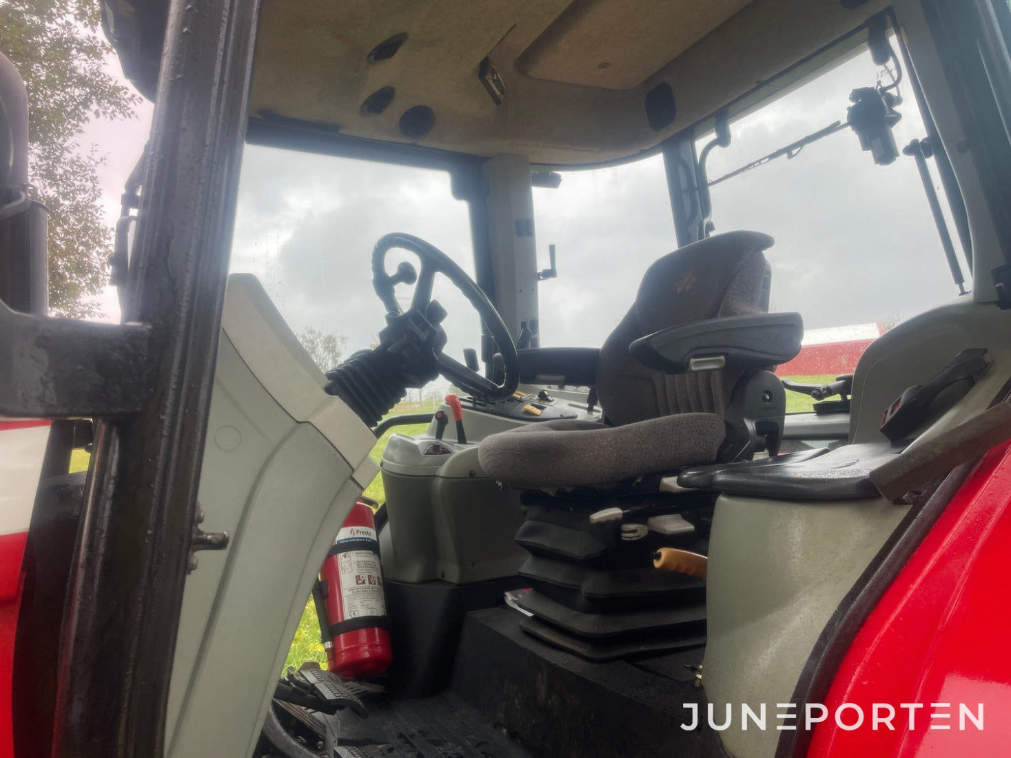 Massey Ferguson 5475 Dyna 4 med frontlyft