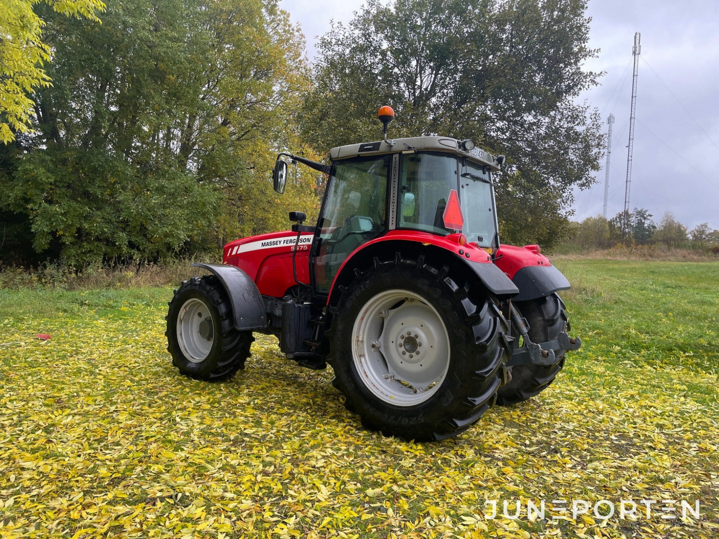 Massey Ferguson 5475 Dyna 4 med frontlyft