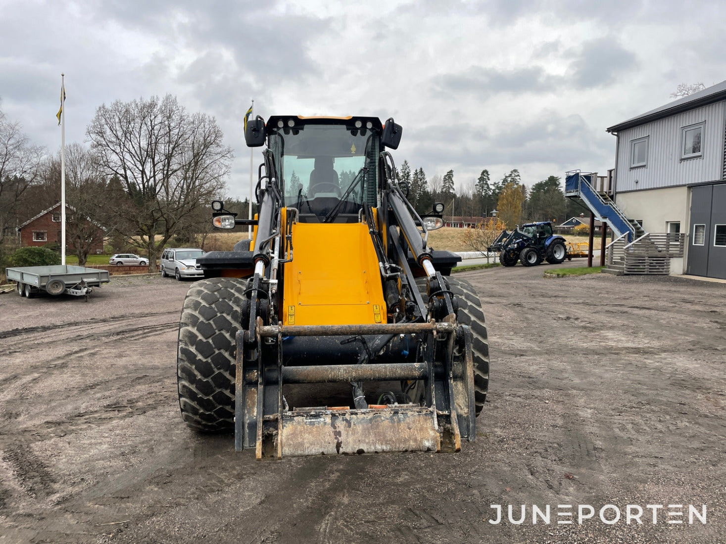 Hjullastare JCB 437 HT T4F