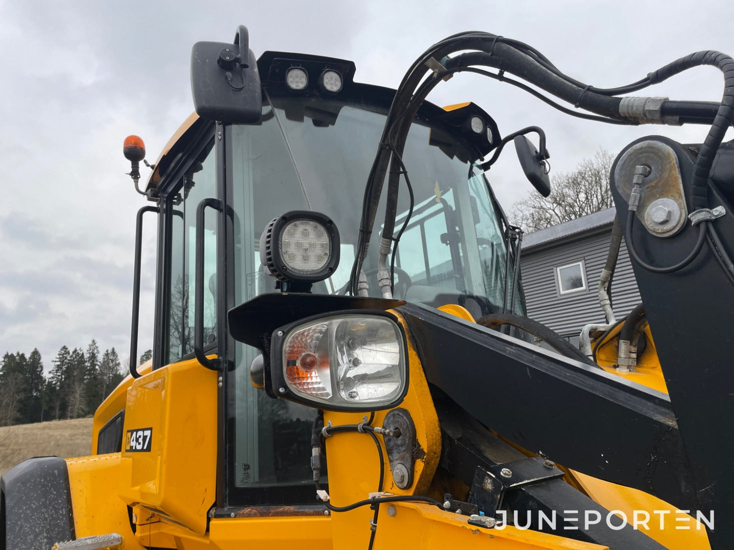 Hjullastare JCB 437 HT T4F