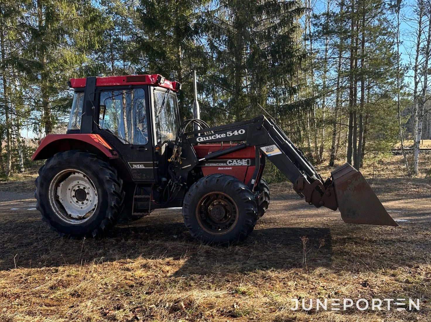 Case IH INT 745 AXL med lastare