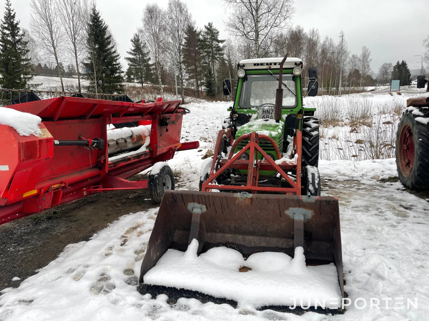 Deutz-Fahr D 5206 med lastare & skopa