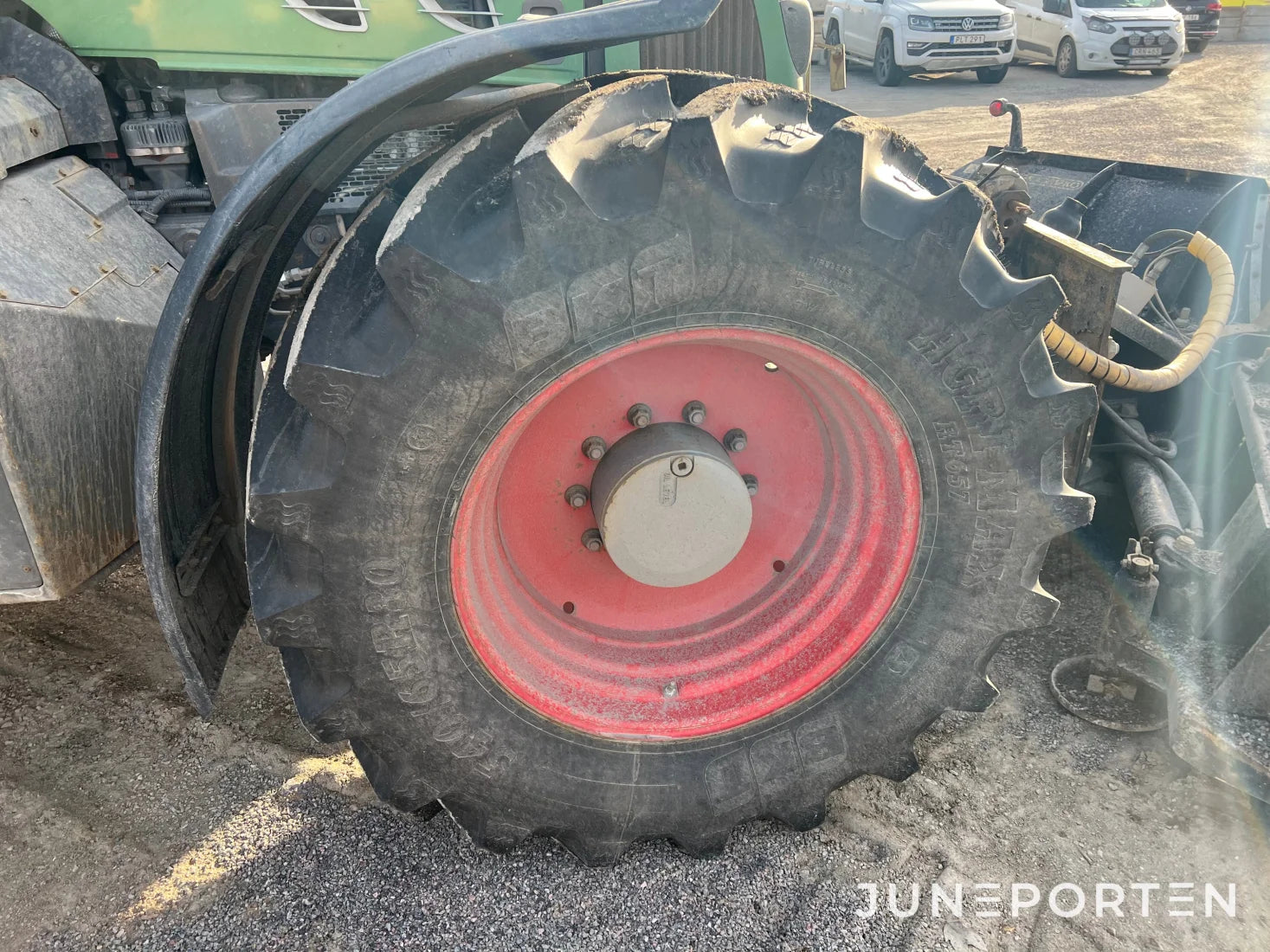 Fendt 820 Vario med tillbehör