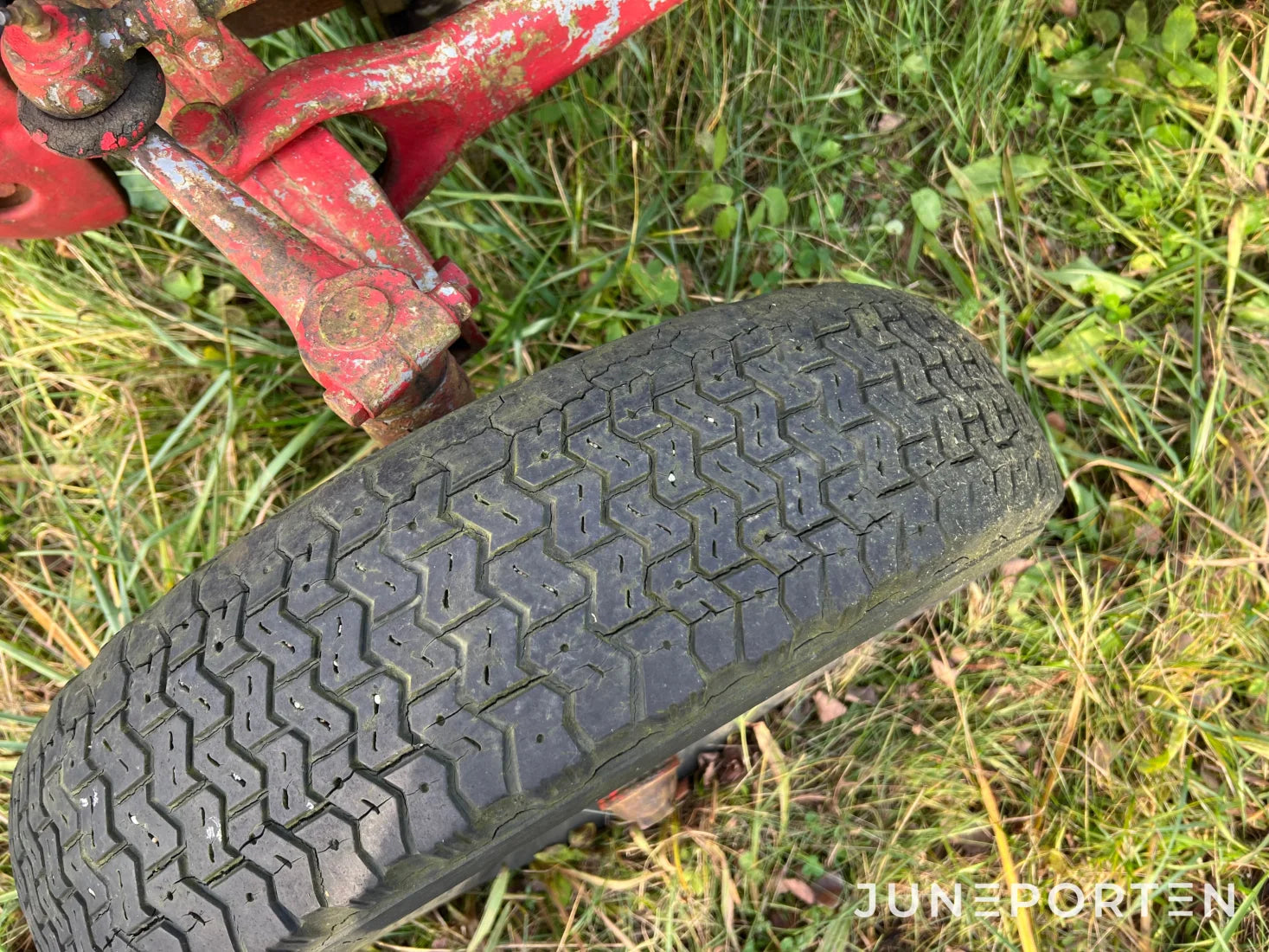 Massey Ferguson Grålle Röd