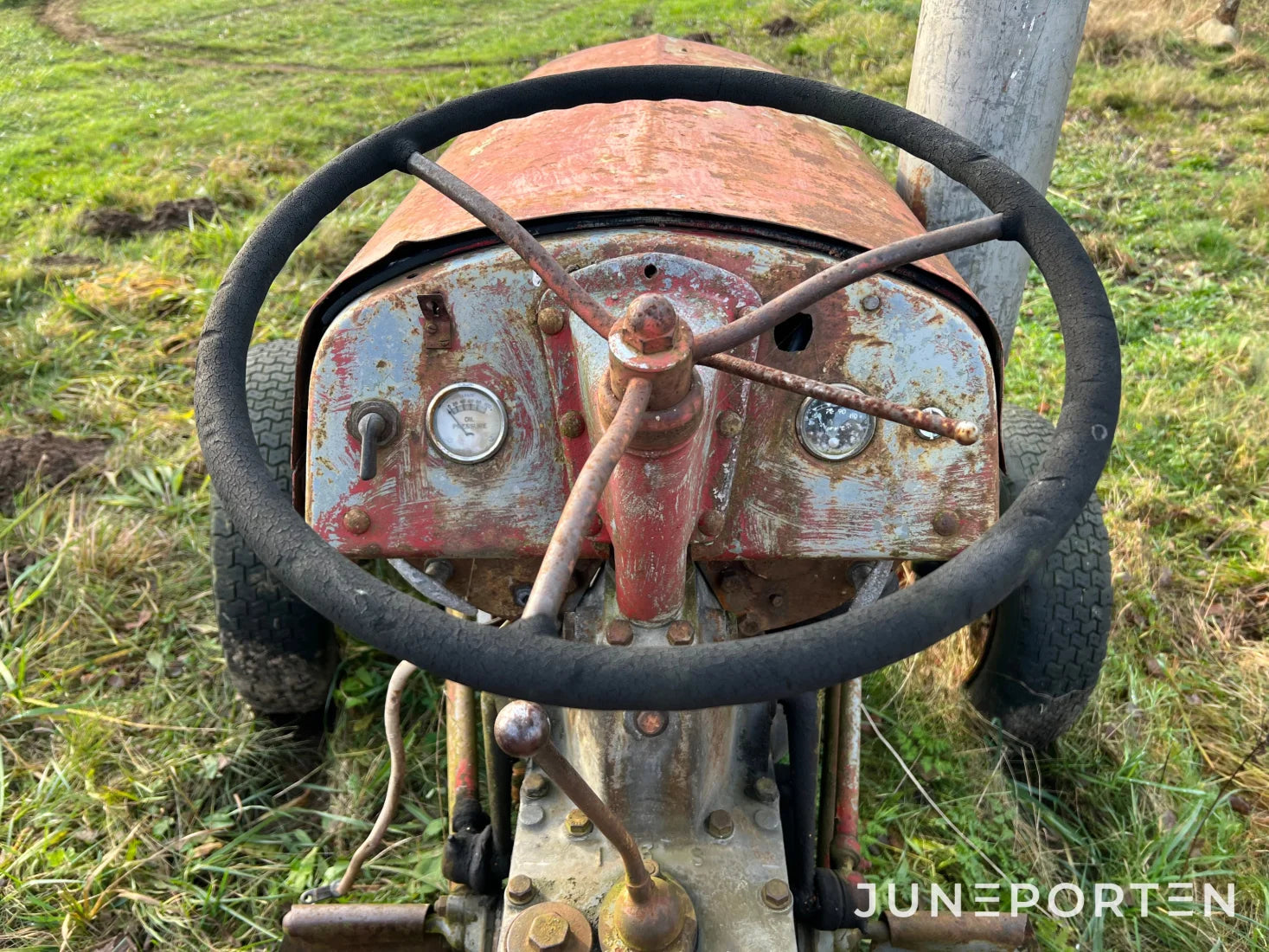 Massey Ferguson Grålle Röd