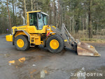 Hjullastare Volvo L90F med skopa